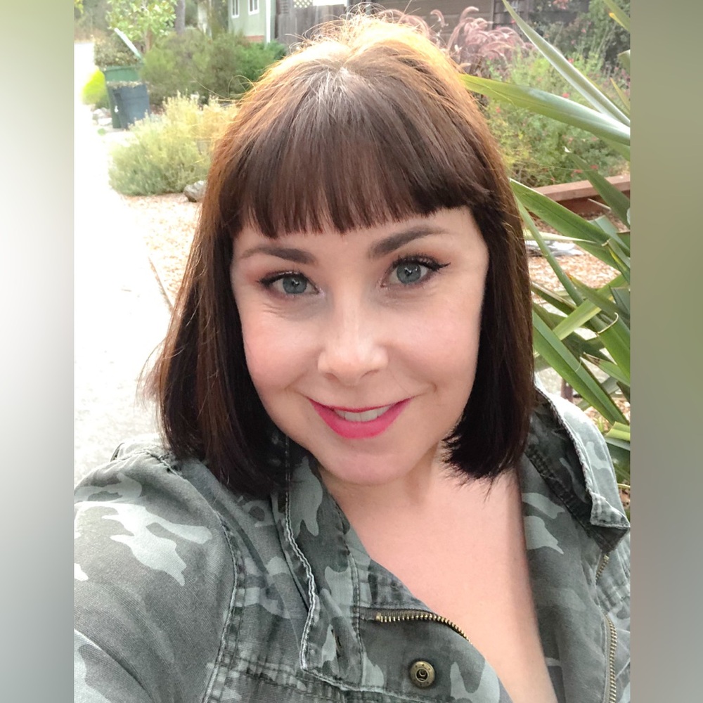 Meet your Posher, Courtney